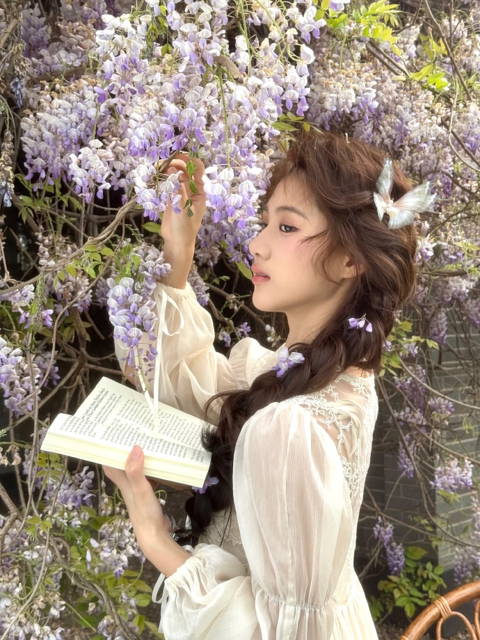 葬送的芙莉莲 封面